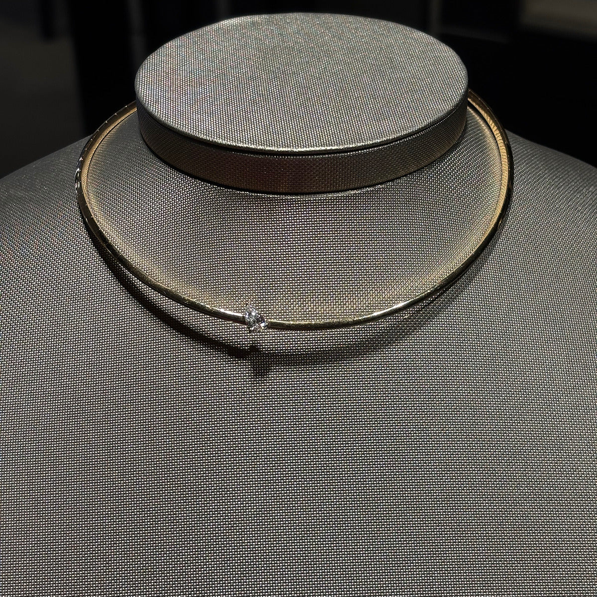 Girocollo Semirigido Diamante taglio Goccia