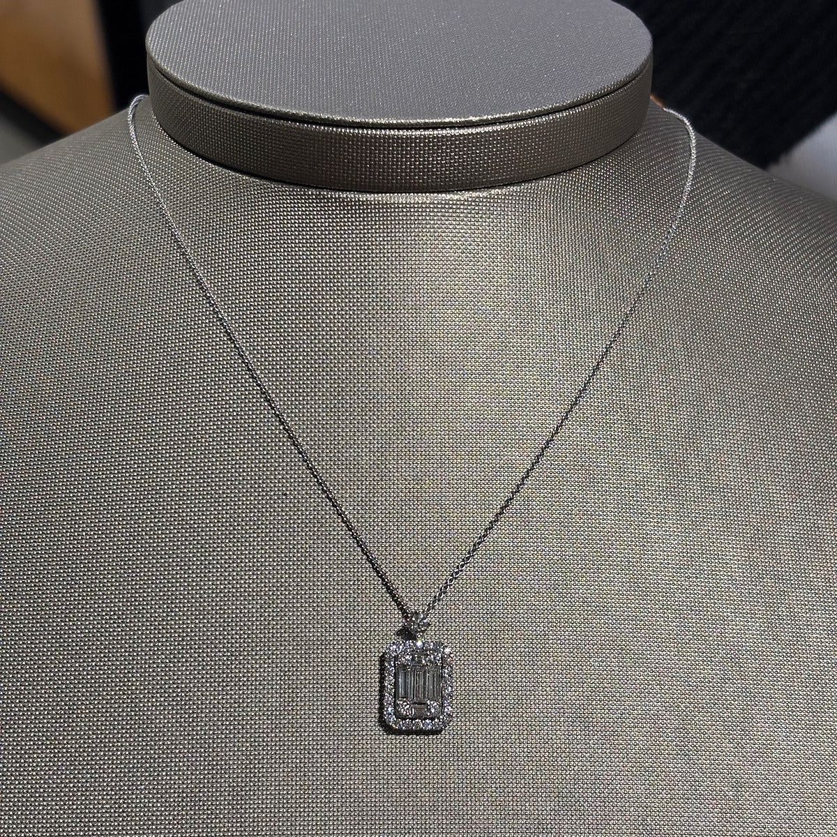 Girocollo con Diamanti taglio Baguette