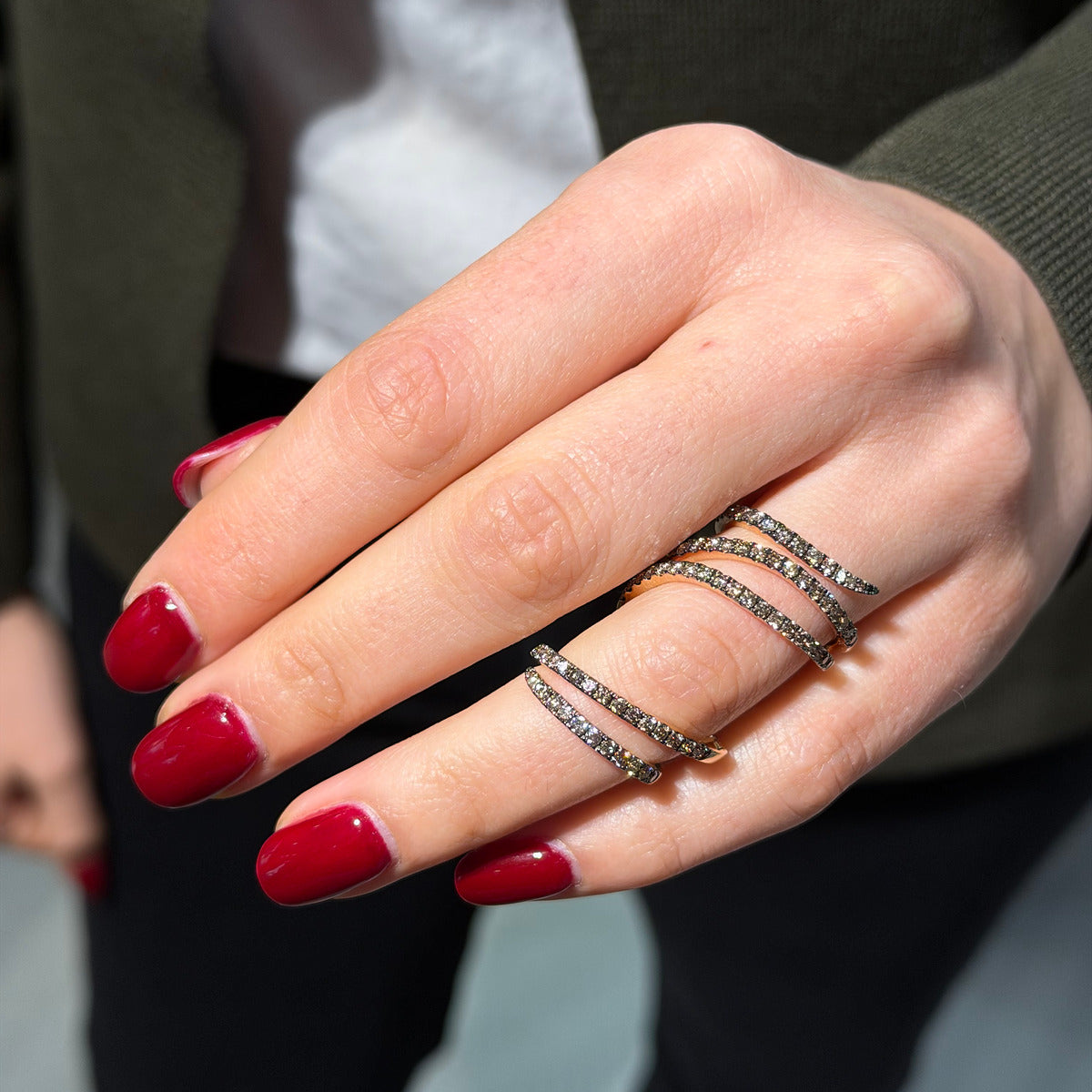 Anello Snodato Vortice Diamanti Brown