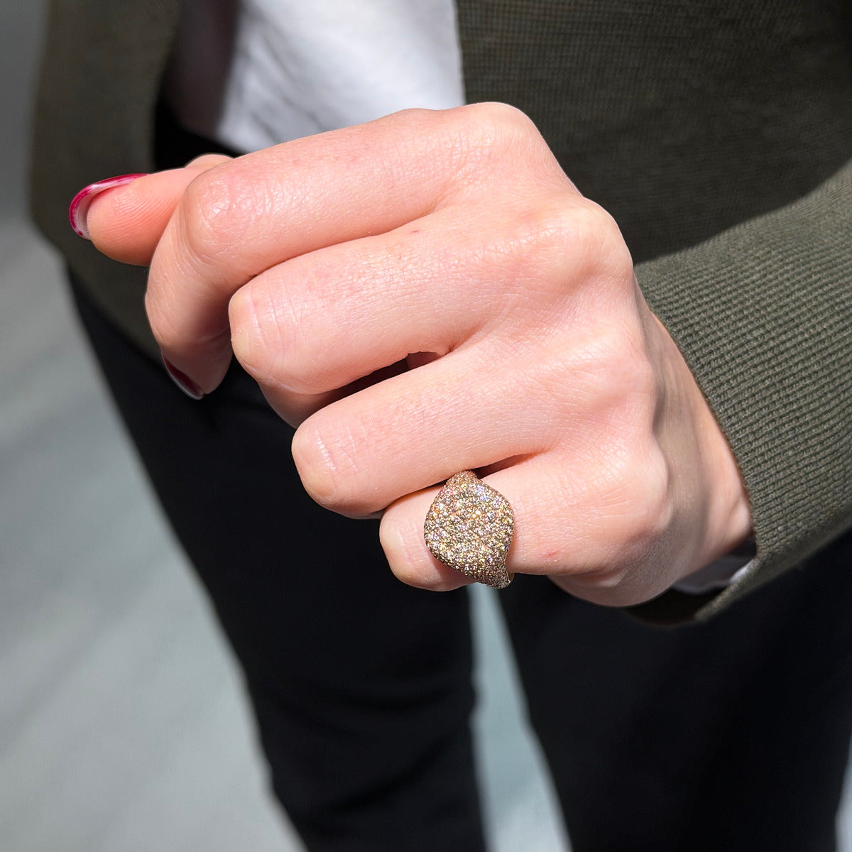 Anello Mignolo diamanti brown