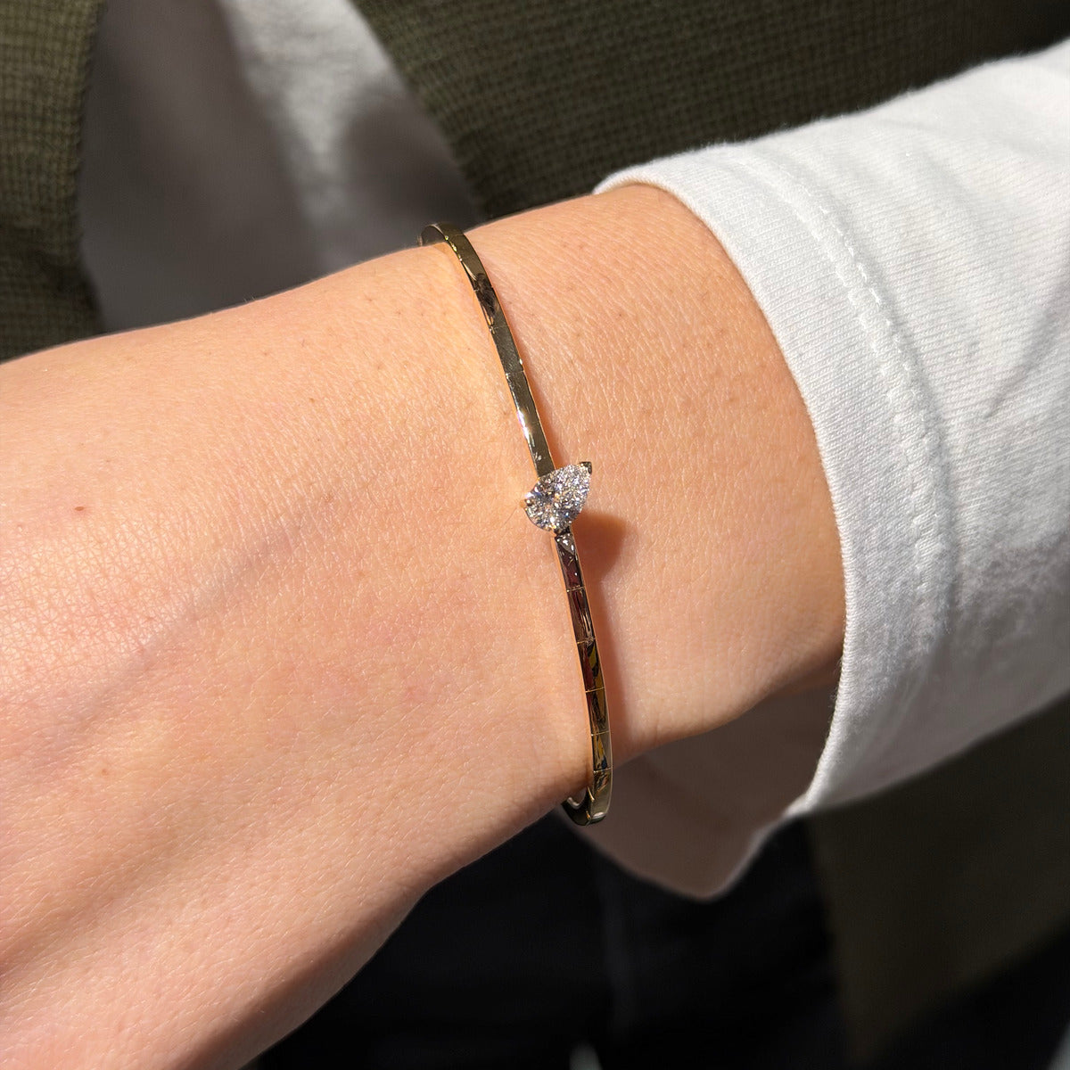 Bracciale Semirigido Diamante taglio Goccia