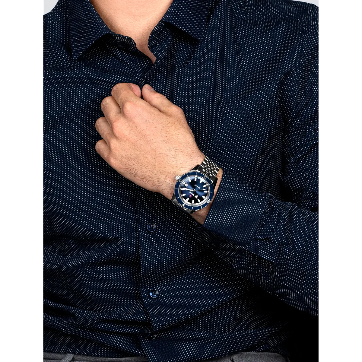 Captain Cook Automatic